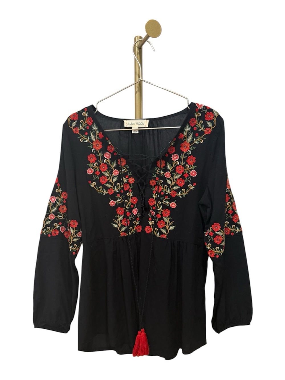 Luna Moon Size Small Black Embroidered V-Neck Peasant Top - Red Floral